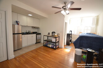 515 Beacon St, Unit 1 in Boston, MA - Building Photo - Building Photo