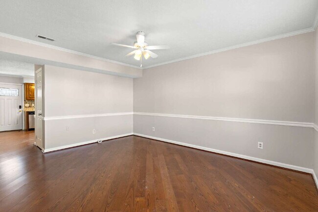 1102 Palmerton Dr in Newport News, VA - Building Photo - Building Photo