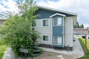 Eleanor's Place in Red Deer, AB - Building Photo