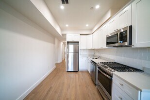37 Calumet St in Boston, MA - Building Photo