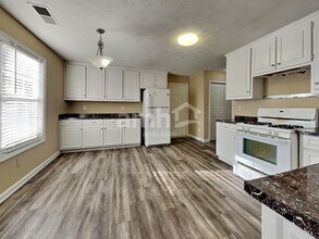 2912 Canopy Cir in Snellville, GA - Building Photo - Building Photo