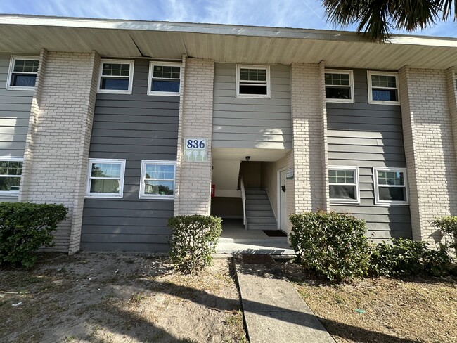 836 Sky Lake Cir in Orlando, FL - Building Photo - Building Photo