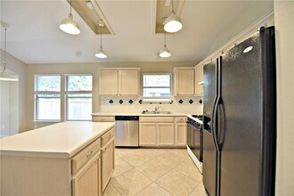 3500 Kissman Dr in Austin, TX - Building Photo - Building Photo