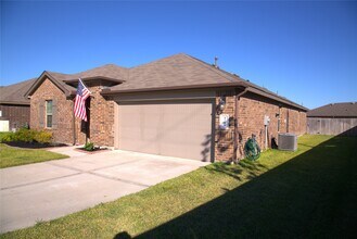 1719 Chase Anchor Ct in Richmond, TX - Building Photo - Building Photo