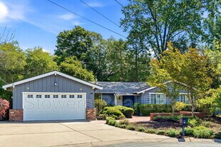10 Corte Del Rey in Orinda, CA - Building Photo