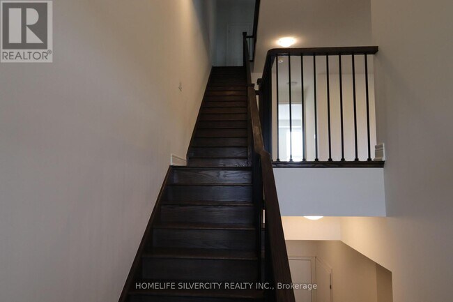 142 Falby Rd in Brampton, ON - Building Photo - Building Photo