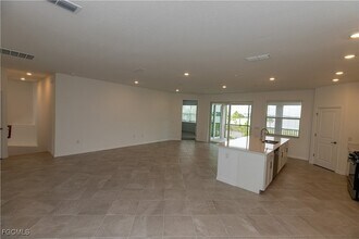 16572 Kingwood Ln in Punta Gorda, FL - Foto de edificio - Building Photo