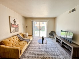 12701 N Pennsylvania Ave in Oklahoma City, OK - Building Photo