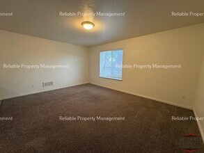 620 Linden Dr, Unit 3 in Idaho Falls, ID - Building Photo - Building Photo