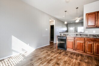 12104 Firethorn Dr in North Little Rock, AR - Building Photo - Building Photo