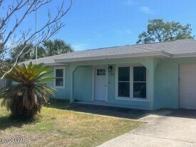 150 Heather Dr in Panama City Beach, FL - Building Photo