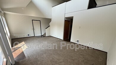 1555 Fircrest Ct SE in Salem, OR - Building Photo - Building Photo