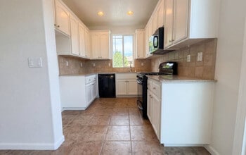 401 Caravaggio Cir in Sacramento, CA - Building Photo - Building Photo