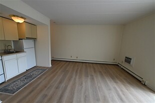 140 County Rd, Unit #203 Apartments