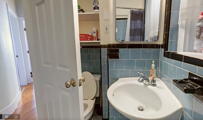 108 Central St, Unit 2L in Somerville, MA - Foto de edificio - Building Photo
