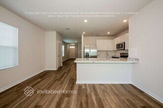 8033 Majestic Palms Ct in Venice, FL - Building Photo - Building Photo