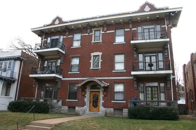 property at 6036 Washington Blvd