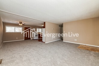 4795 Rolling St in Dayton, OH - Building Photo - Building Photo