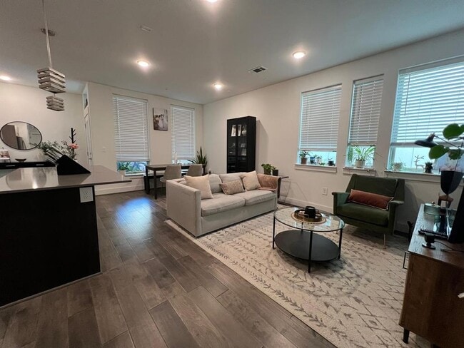property at 4819 Caroline St