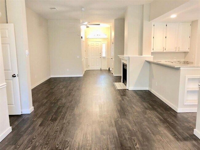 8008 Nairn Dr in Austin, TX - Building Photo - Building Photo