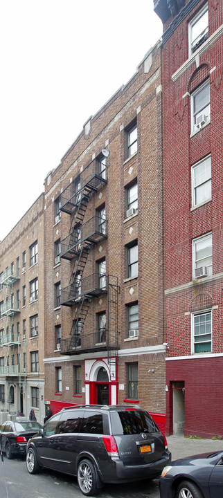 2318 Loring Pl N in Bronx, NY - Foto de edificio