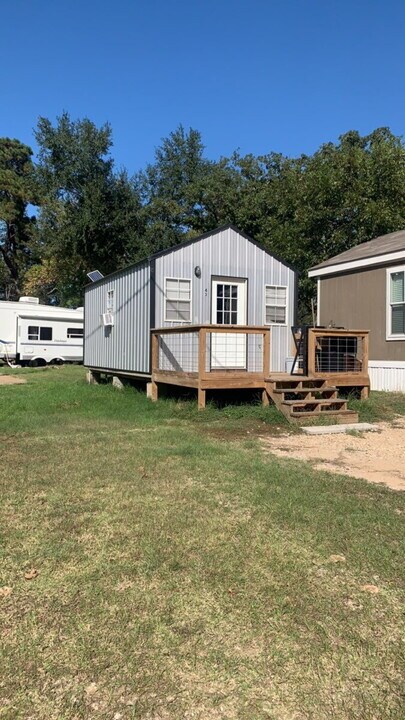 1060 W I-20 Access Rd in Longview, TX - Building Photo