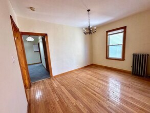 8 Berkeley St in Watertown, MA - Foto de edificio - Building Photo