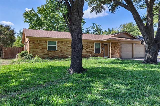 205 NW Jill Ann Dr in Burleson, TX - Building Photo - Building Photo