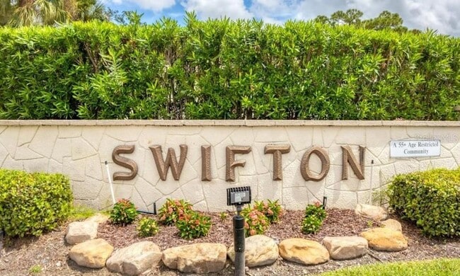 2821 Swifton Dr in Sarasota, FL - Building Photo - Building Photo