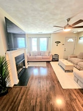 2465 London Pointe Dr in Virginia Beach, VA - Building Photo - Building Photo