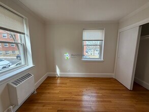 491 Arborway, Unit 1 in Boston, MA - Building Photo - Building Photo