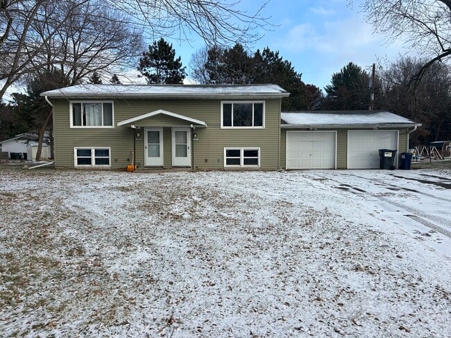 property at 3017 Pine Lodge Rd