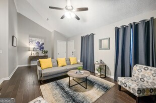 10 Jill Ln in Cartersville, GA - Building Photo