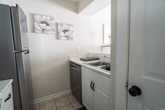 4715 Cobblestone Dr in Myrtle Beach, SC - Building Photo - Building Photo