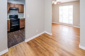 6020 Woodside Dr in Jacksonville, FL - Building Photo - Building Photo
