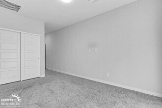 8210 N 22nd Dr in Phoenix, AZ - Building Photo - Building Photo