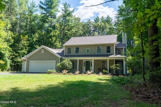 504 Grand Ave in Saratoga Springs, NY - Building Photo - Building Photo