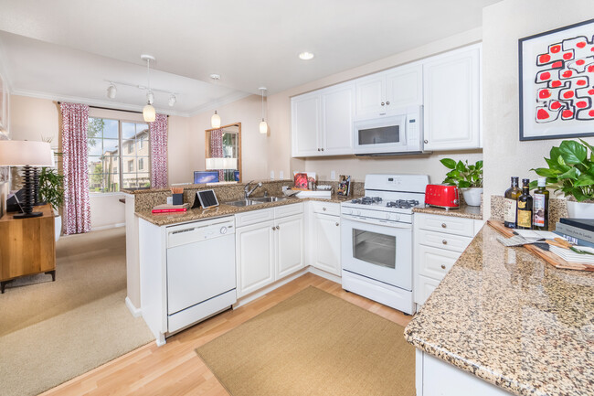 Woodbury Lane apartment homes in Irvine, CA - Building Photo - Building Photo