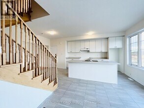 78 Sandhill Crane Dr in Wasaga Beach, ON - Building Photo - Building Photo