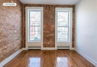 94 Waverly Ave in Brooklyn, NY - Building Photo - Building Photo