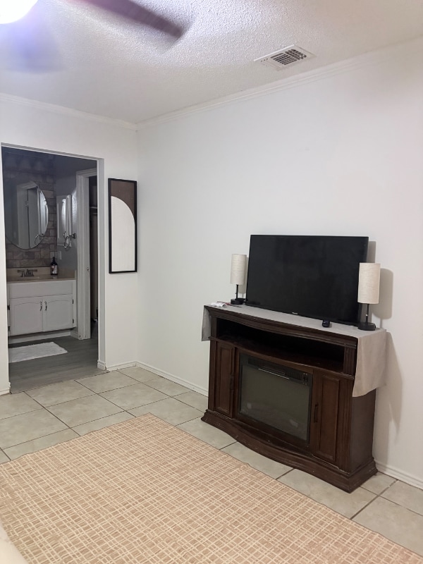 15403 Forest Peak in San Antonio, TX - Building Photo - Building Photo