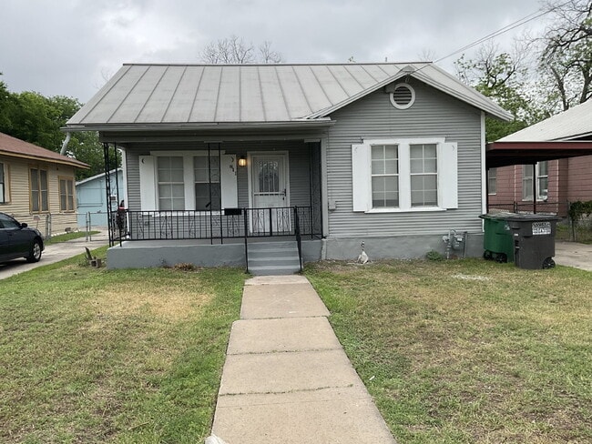 property at 811 Rivas St