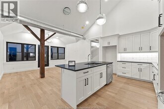 247 Brock St in Amherstburg, ON - Building Photo - Building Photo