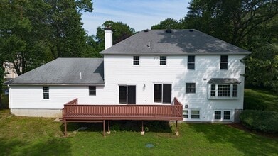 13 Macneill Dr in Southborough, MA - Building Photo - Building Photo