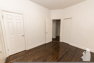839 W Cornelia Ave, Unit 1N in Chicago, IL - Building Photo - Building Photo
