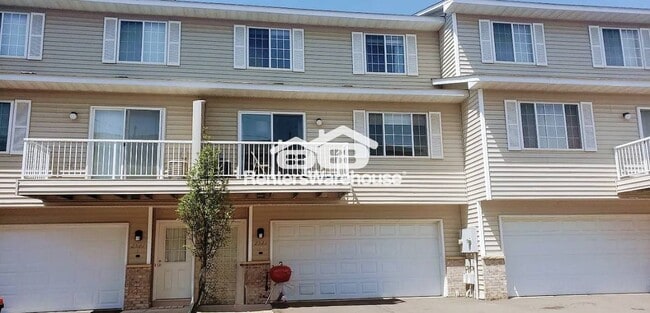 property at 2541 Cobble Hill Ct