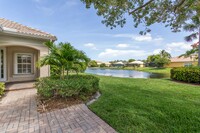 6340 NW 110th Ave in Coral Springs, FL - Foto de edificio - Building Photo