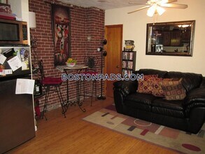 153 Salem St-Unit -4 in Boston, MA - Building Photo - Building Photo