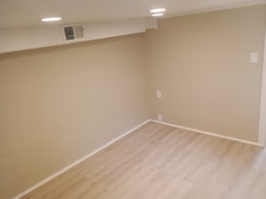 321 Fisher Ave in Neptune City, NJ - Foto de edificio - Building Photo