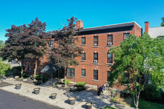 Lafayette Apartments in Buffalo, NY - Foto de edificio - Building Photo